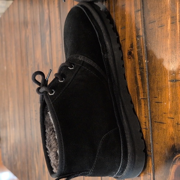 Ugg Nuemel Chukka Boot - Picture 8 of 13
